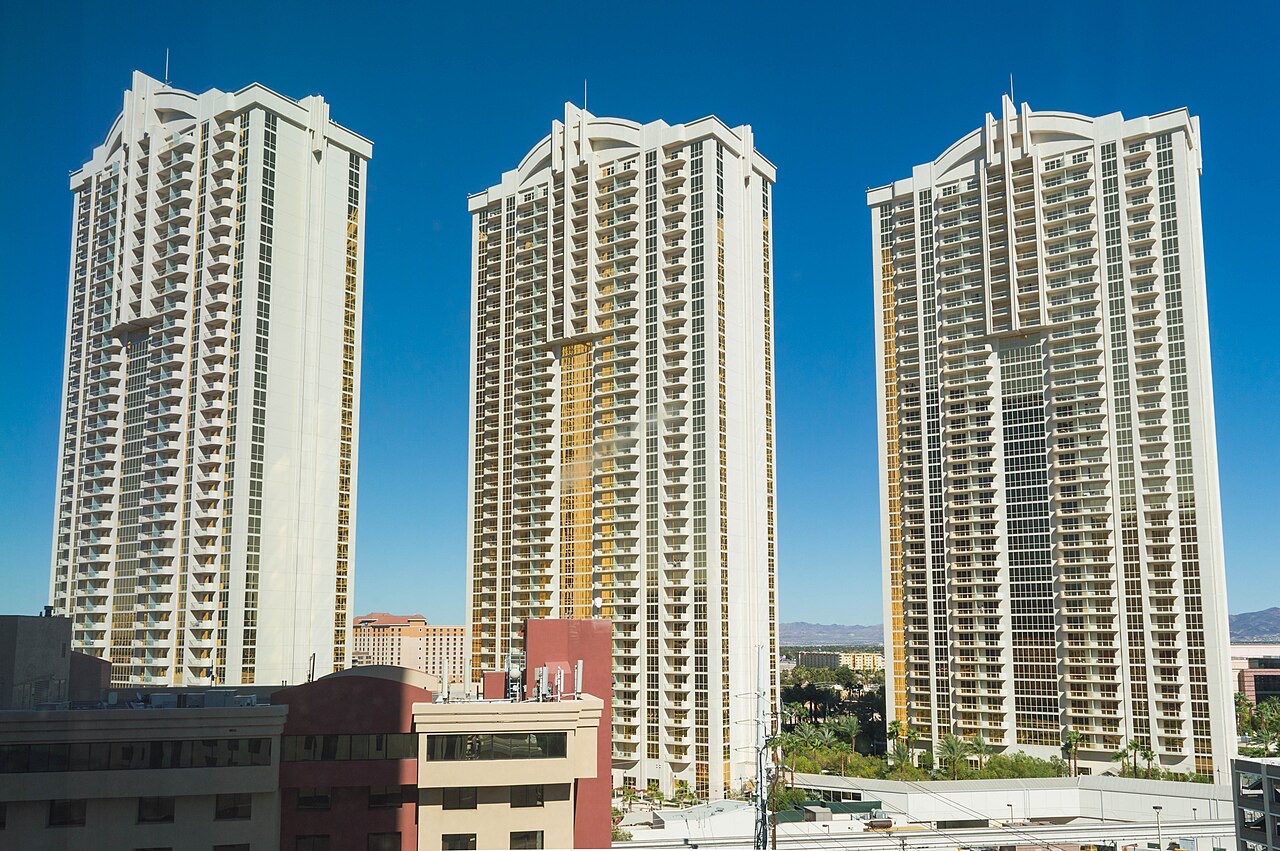 The Signature at MGM Grand — exterior view