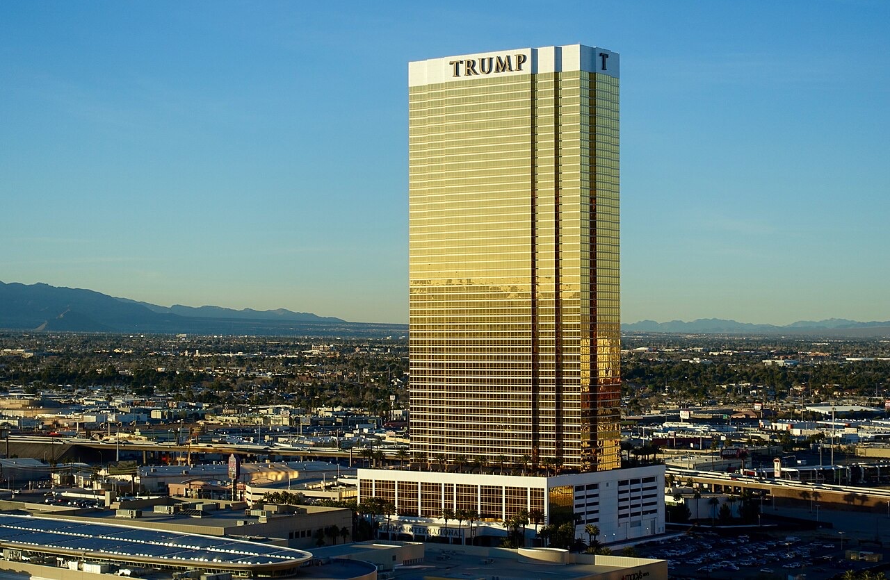 Trump International Hotel Las Vegas — exterior view
