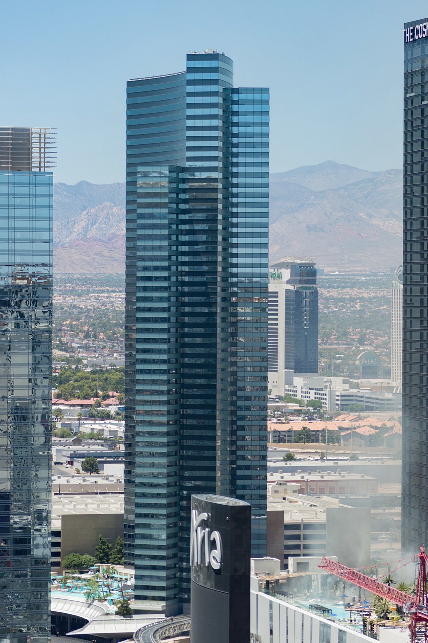 Vdara Condo Hotel — exterior view
